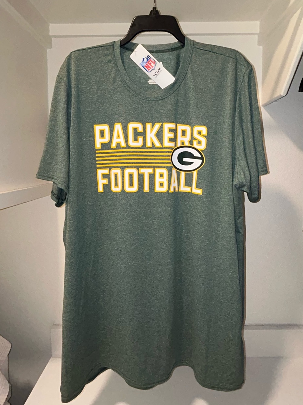 🏈🏟️ Green Bay Packers NFL Football Polyester Shirt 🏟️🏈